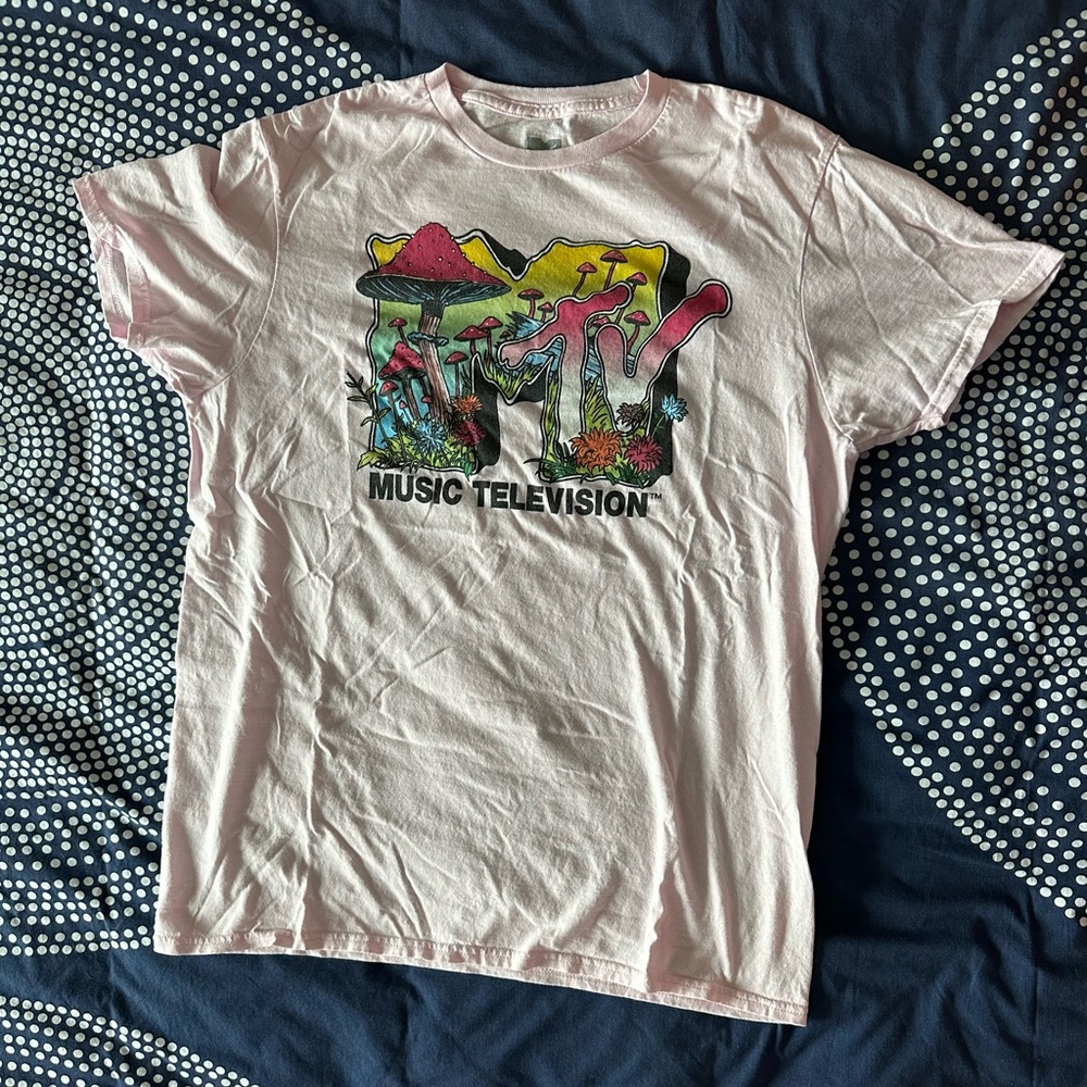 MTV light pink t-shirt with cartoon mushrooms size medium